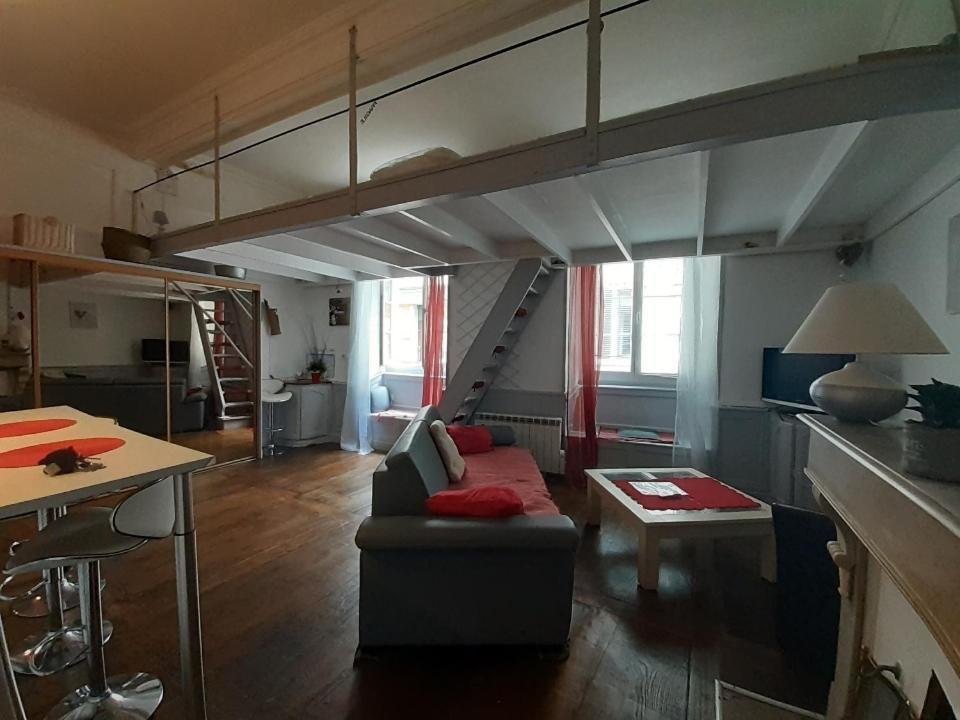 Apartmán Coquet Studio En Mezzanine Nuit Pour 2 Personnes Saint-Girons  Exteriér fotografie