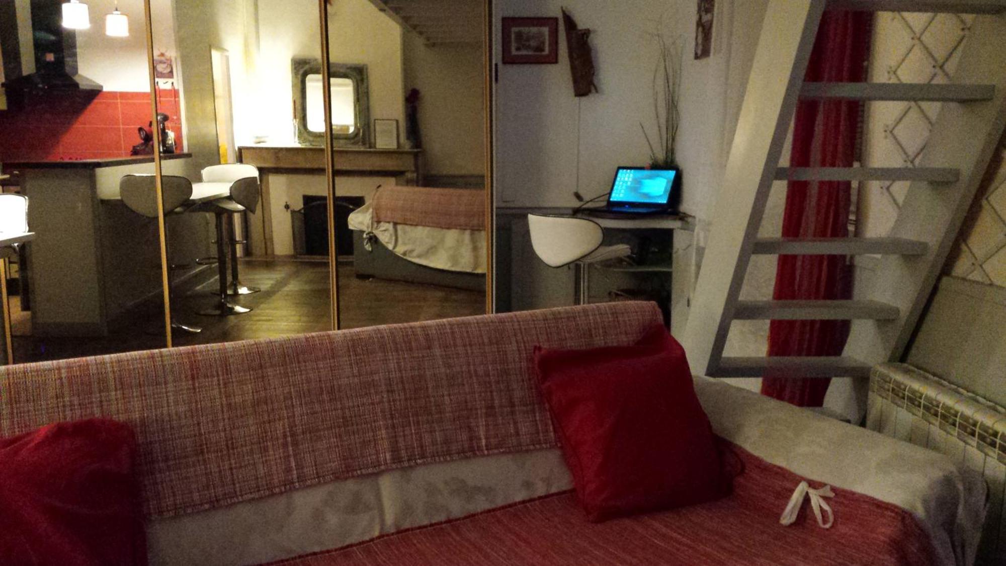 Coquet Studio En Mezzanine Nuit Pour 2 Personnes Saint-Girons  Exteriér fotografie