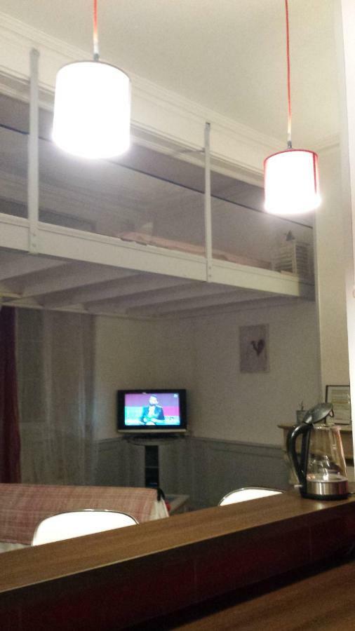 Coquet Studio En Mezzanine Nuit Pour 2 Personnes Saint-Girons  Exteriér fotografie